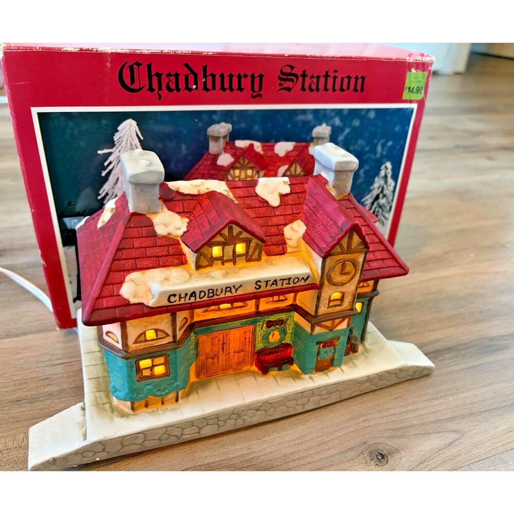 Vintage Christmas Village Porcelain Chadbury Station Original Box Tested Works